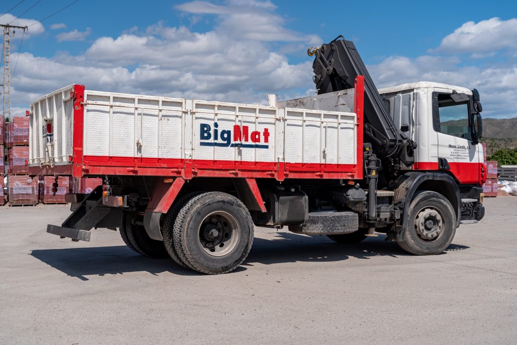 Transportes de materiales de construcción en Alicante - BigMat Lledó